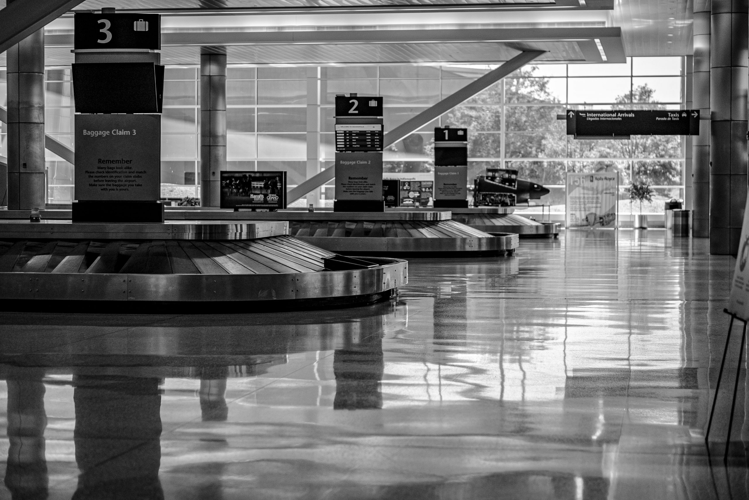 Airline Baggage: Compensation & Policies for Check Baggage